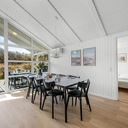 Midja - 800m From The Sea By Interhome