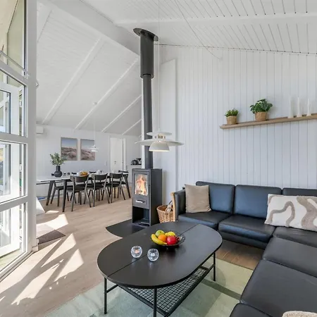Midja - 800m From The Sea By Interhome Feriehus *