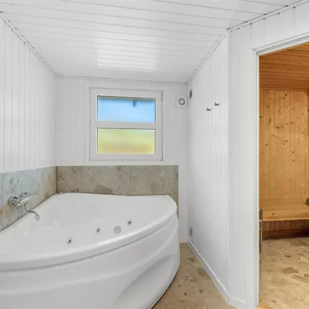 Midja - 800m From The Sea By Interhome *