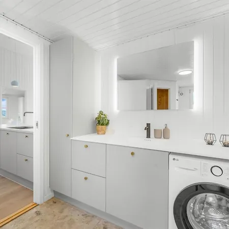 Feriehus Midja - 800m From The Sea By Interhome *