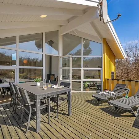 Midja - 800m From The Sea By Interhome Havrvig
